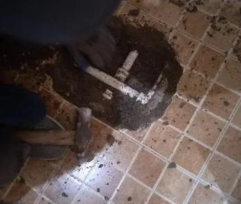 建宁卫生间漏水维修公司为您分享下卫生间渗水如何处理及注意事项